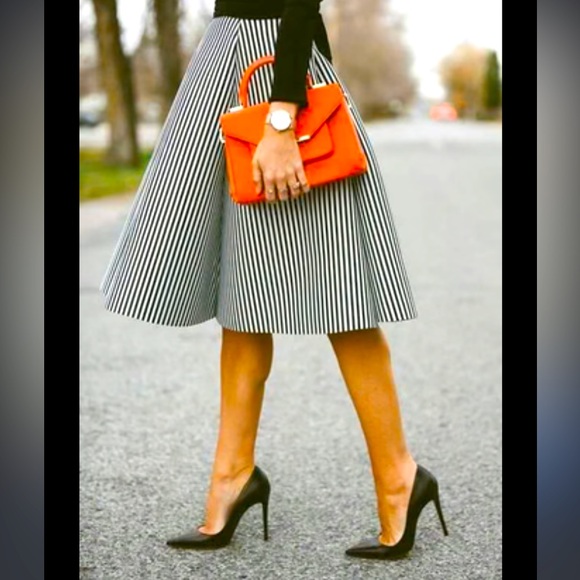 Scuba knit striped circle skirt - Picture 2 of 6